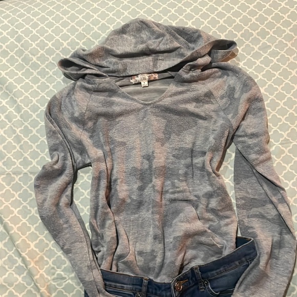 Pink Rose Tops - Woman’s small pink rose top (35)